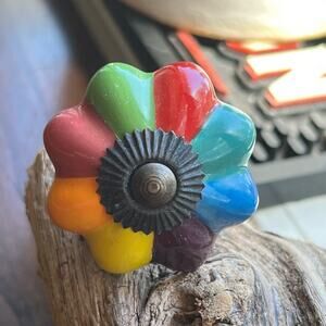 Multicolor vintage drawer pull